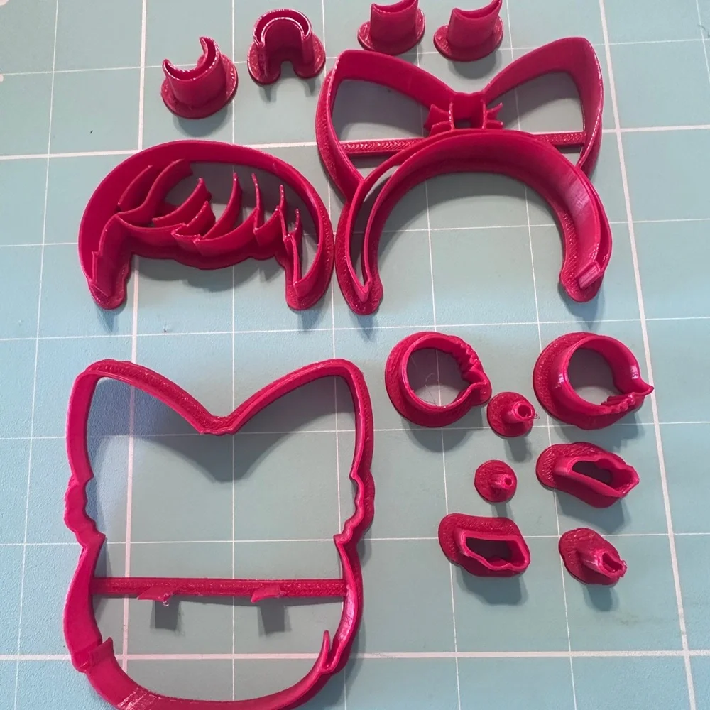 LOL Surprise Doll Curious QT Cookie/Fondant Cutter 3”